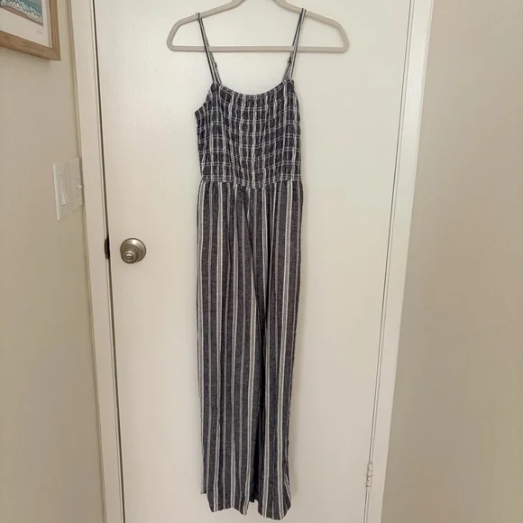 GAP Gray & White Striped Smocked Wide-Leg Linen Jumpsuit- XS - Picture 8 of 14